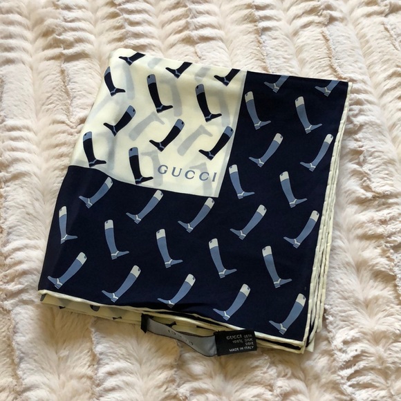 Authentic Gucci Silk Scarf - Picture 6 of 6